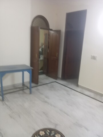 Furnished Amenities in 2.5 BHK Builder Floor at Sector 15 – for Rent