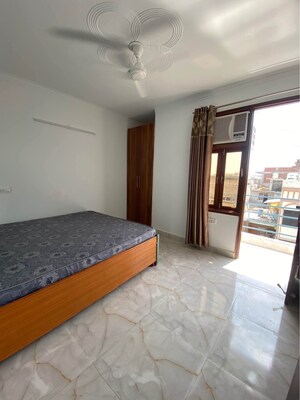 Room in 1 BHK Apartment at Palm Residency Chhatarpur, Chattarpur – for Rent