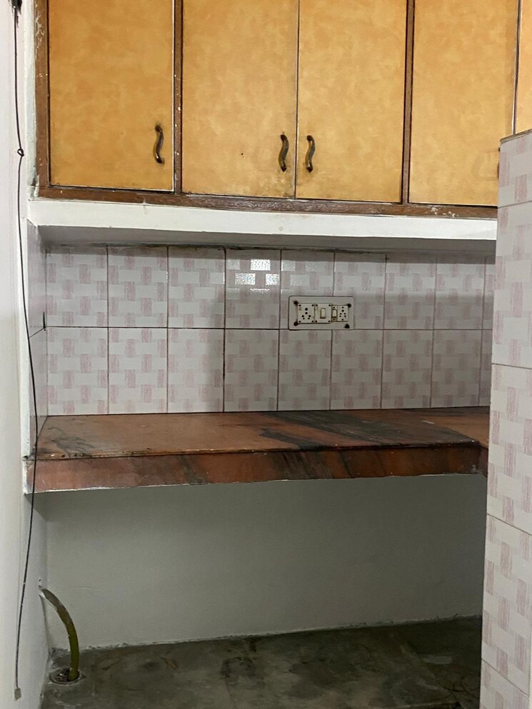 Kitchen, mayur vihar 1 RK 300 Sq.Ft. Builder Floor In Mayur Vihar Delhi 9243445