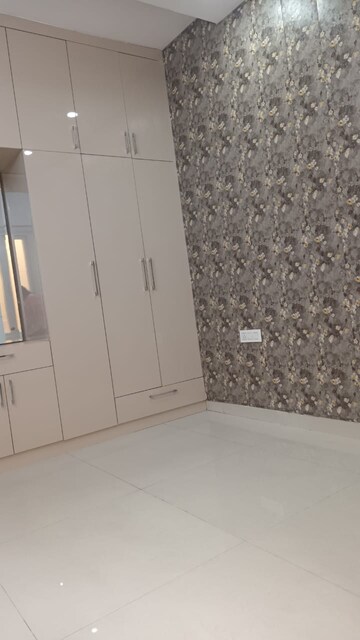 1 BHK Apartment For Sale in Dhakoli