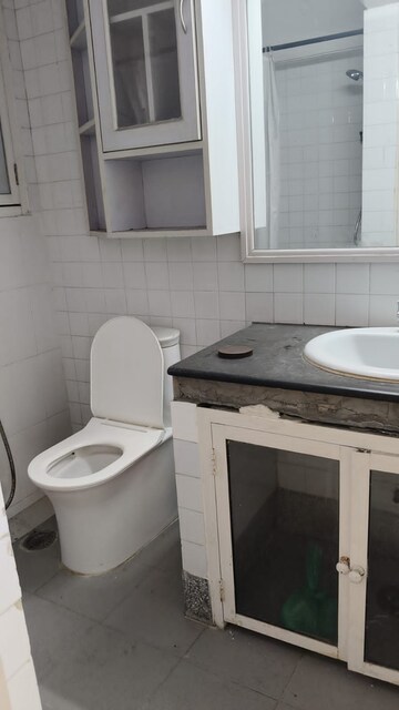 Bathroom in 2.5 BHK Apartment at Mayur Vihar – for Sale