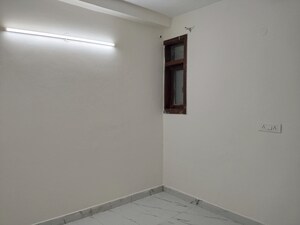 Room in 1 BHK Apartment at Panchsheel Vihar – for Rent