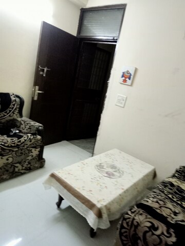 Furnished Amenities in 1 BHK Builder Floor at Neb Sarai – for Rent
