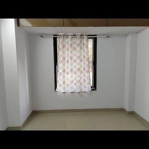 Room in 1 BHK Apartment at Neelkamal CHS Goregaon West, Unnat Nagar – for Rent