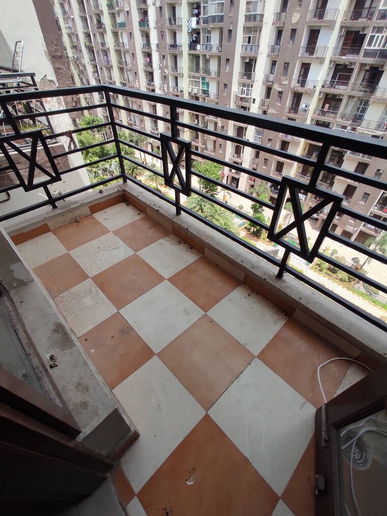 Balcony, maya-garden-city 3 Bedroom 1852 Sq.Ft. Apartment In Lohgarh Zirakpur 9243548