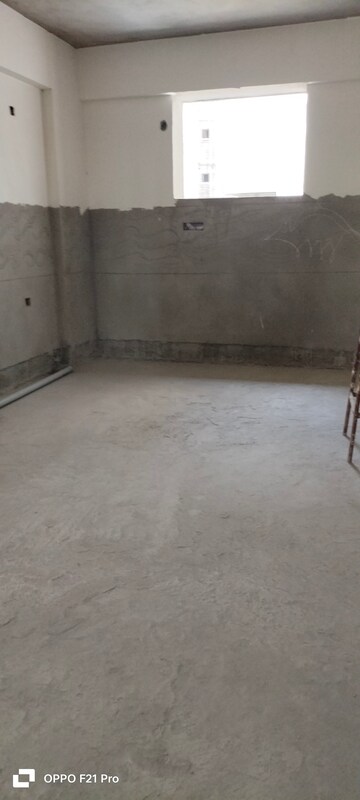 Room in 2 BHK Apartment at RR Sumit Arcade, Erragadda – for Sale