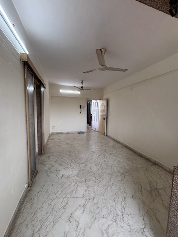 Room in 2 BHK Apartment at Rose Apartment Juhu, Juhu – for Rent