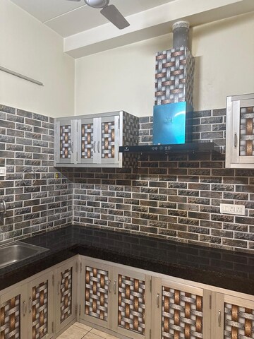 2 BHK Builder Floor For Rent in Chandigarh Road