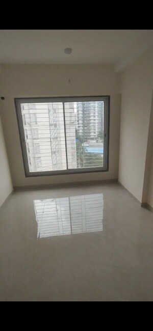 Room in 2 BHK Apartment at Ghatkopar East – for Rent