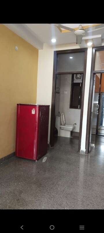 Room in 1.5 BHK Builder Floor at Mayur Vihar 1 – for Rent