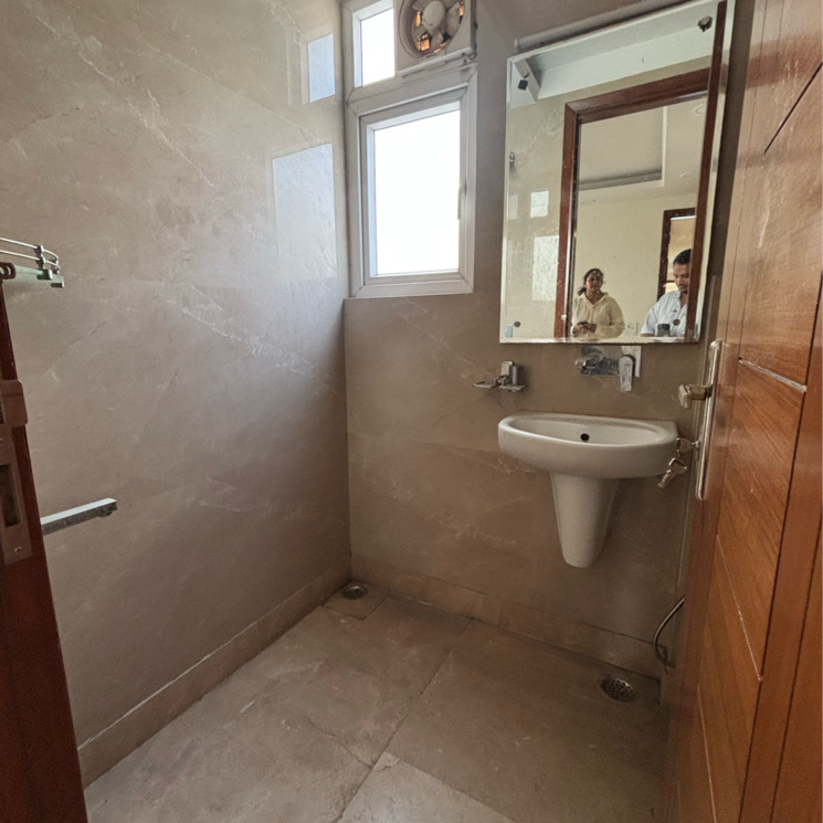 Bathroom, malviya nagar 2 Bedroom 1000 Sq.Ft. Builder Floor In Malviya Nagar Delhi 9243640