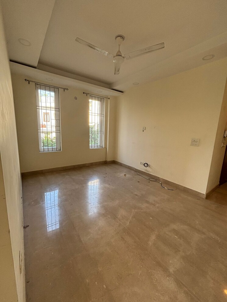 Room, malviya nagar 2 Bedroom 1000 Sq.Ft. Builder Floor In Malviya Nagar Delhi 9243650