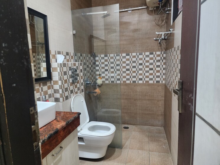 Bathroom, mds-jai-shri 3 Bedroom 2800 Sq.Ft. Independent House In Sector 23 Gurgaon 9243695