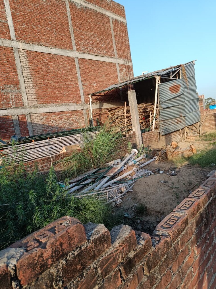 Exterior View, indira nagar  1400 Sq.Yd. Plot In Indira Nagar Lucknow 9243661