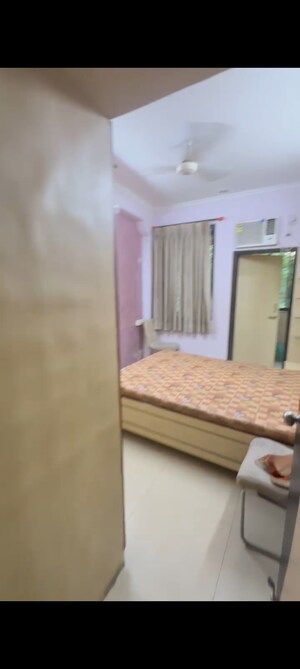 Bedroom in 2 BHK Apartment at Sion – for Rent
