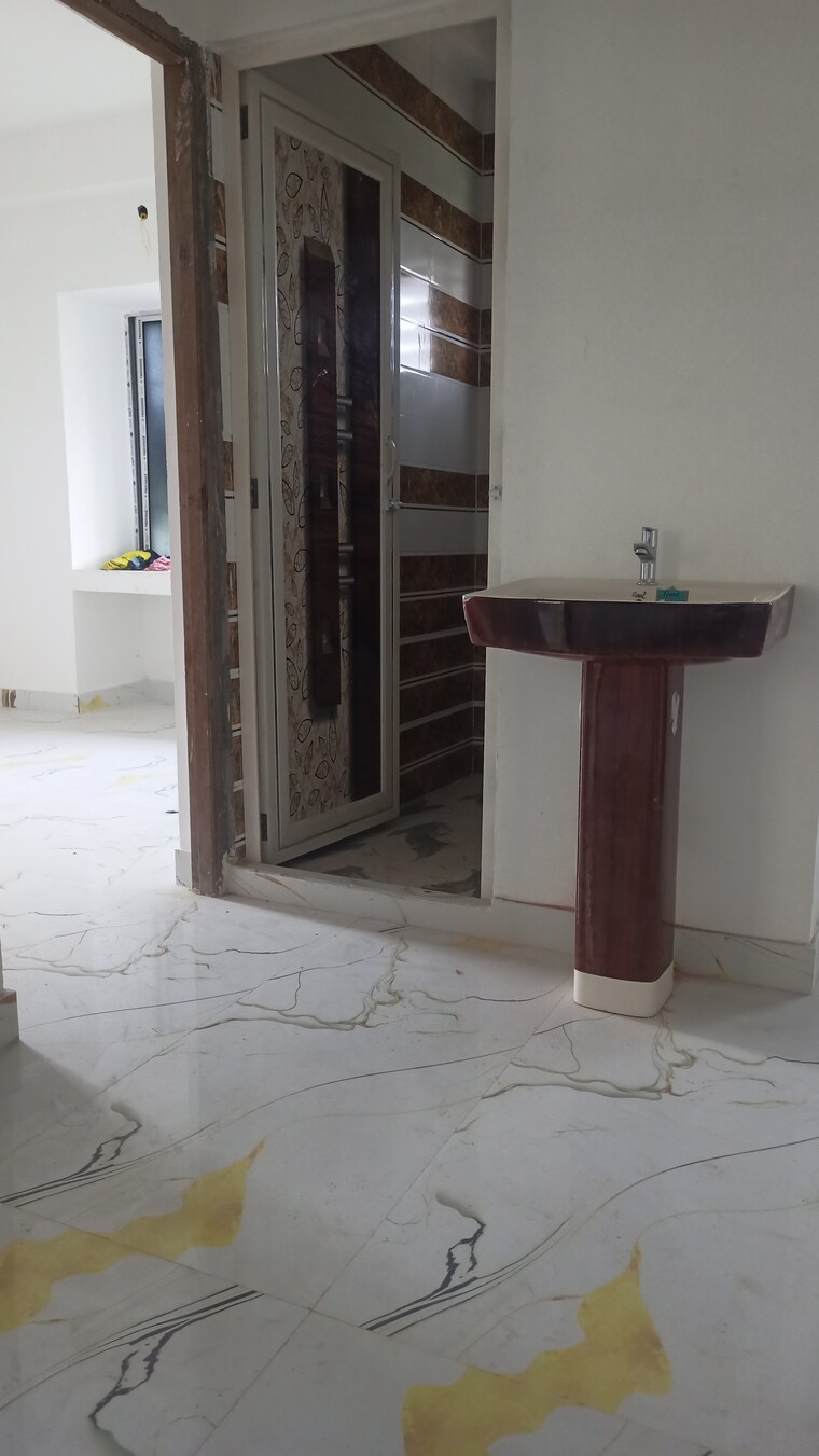 Room, kristi-villa 2 Bedroom 921 Sq.Ft. Apartment In Chinar Park Kolkata 9243696