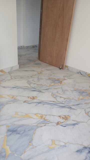 Room in 3 BHK Apartment at Kristi Villa, Chinar Park – for Sale