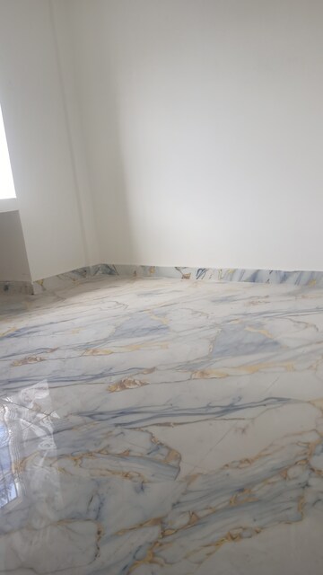 Room in 3 BHK Apartment at Kristi Villa, Chinar Park – for Sale