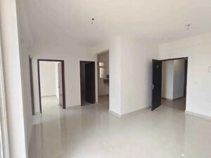 Room in 2 BHK Apartment at Signature Global Proxima, Sector 89 – for Rent