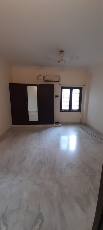 Room in 3 BHK Apartment at My Fortune Pride, Banjara Hills – for Rent