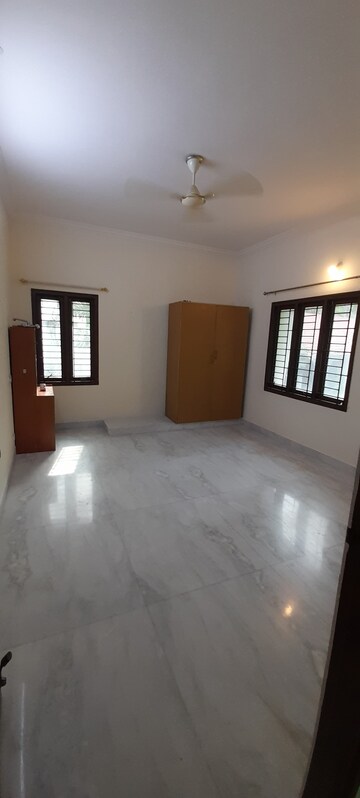 Furnished Amenities in 3 BHK Apartment at My Fortune Pride, Banjara Hills – for Rent