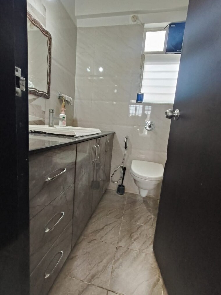 Attached Bathroom, vascon-forest-edge 2 Bedroom 780 Sq.Ft. Apartment In Kharadi Pune 9243757