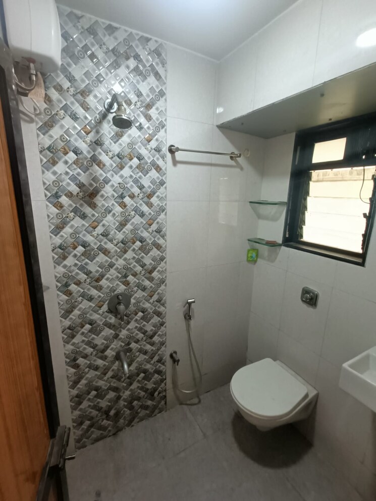 Bathroom, gokul-nagari-chs 1 Bedroom 595 Sq.Ft. Apartment In Kandivali West Mumbai 9243756