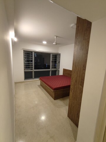 Room in 3.5 BHK Apartment at Imperial Heights Phase 2, Goregaon West – for Rent