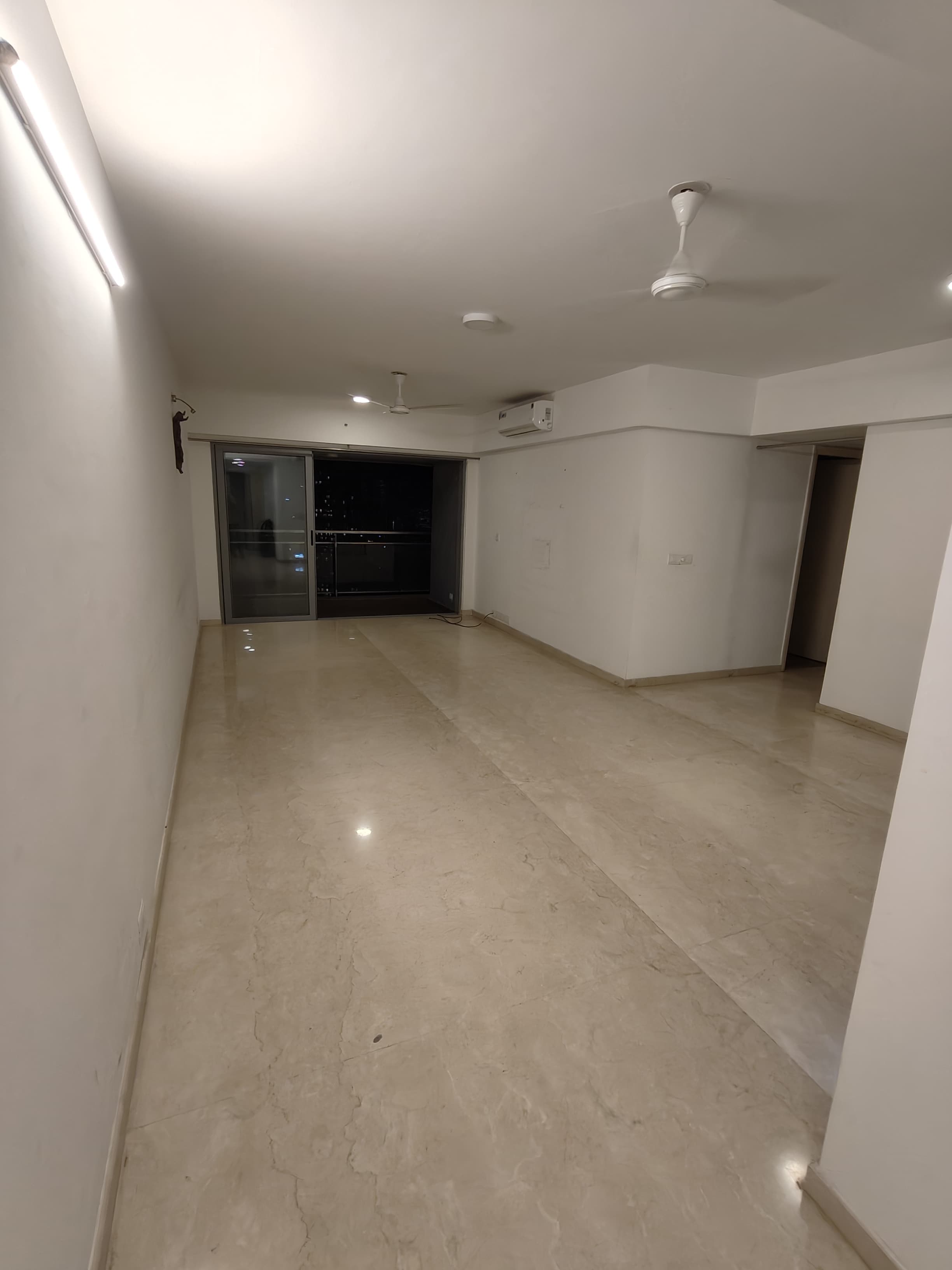 3.5 BHK + Pooja Room Apartment For Rent in Imperial Heights Phase 2