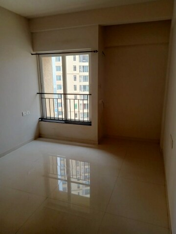 Room in 2 BHK Apartment at Rustomjee Azziano Wing D, Thane West – for Rent