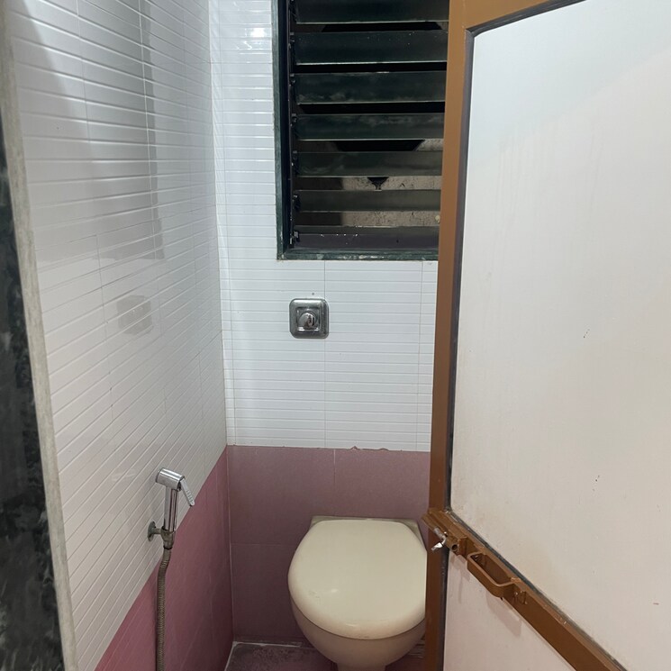 Bathroom, kamal-park-apartment-bhandup-west 1 Bedroom 650 Sq.Ft. Apartment In Jamil Nagar Mumbai 9243771