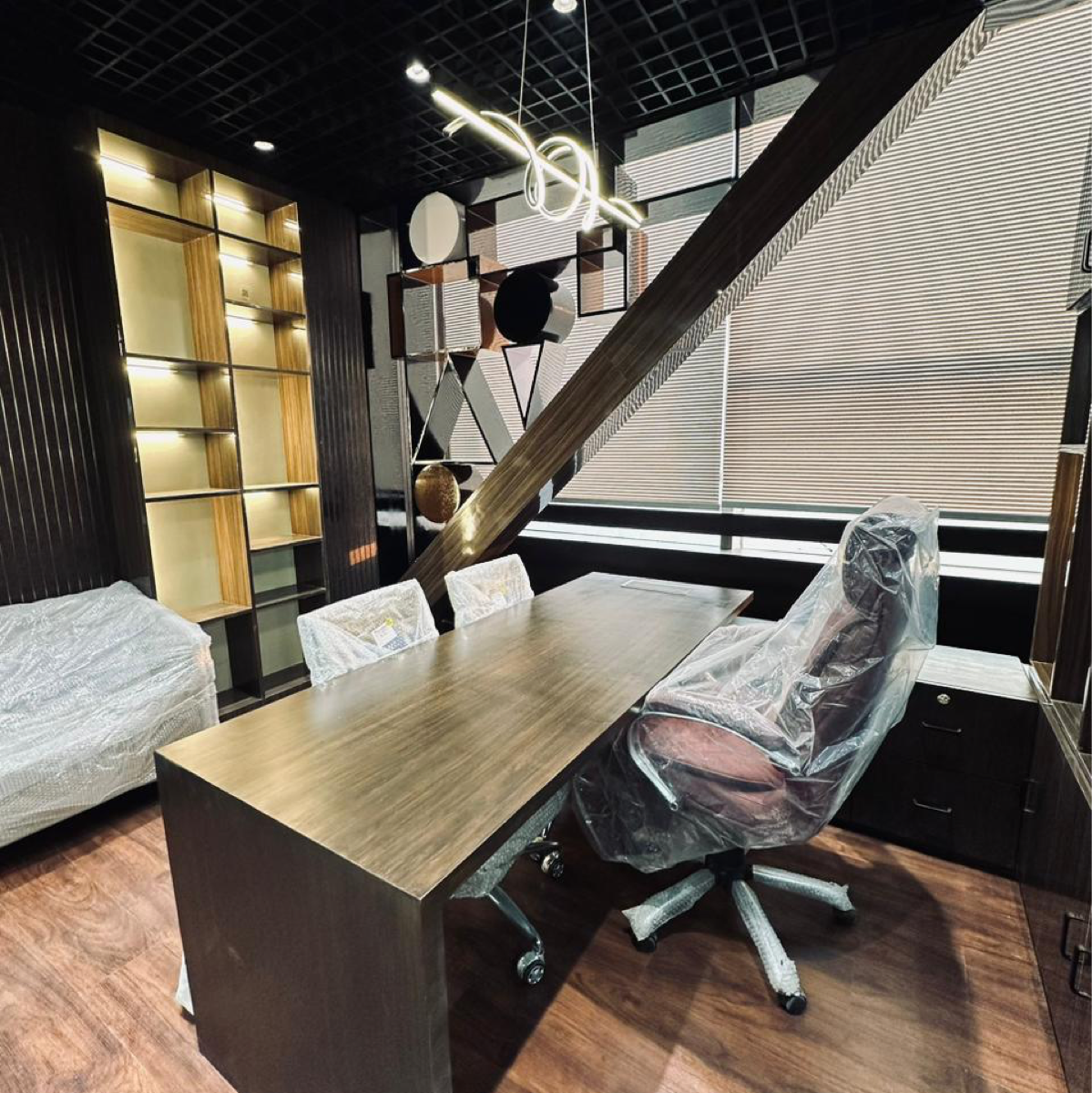 Office Space For Sale in Alphathum