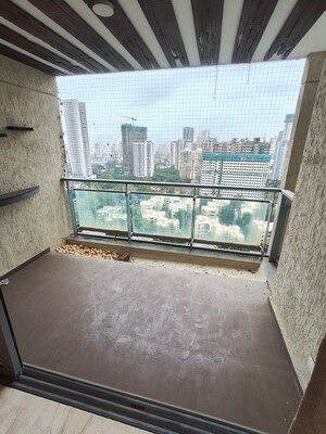 Furnished Amenities in 2.5 BHK Apartment at Imperial Heights Goregaon West, Goregaon West – for Rent