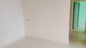 Room in 1 BHK Apartment at Deepali CHS Shivai Nagar, Shivai Nagar – for Rent