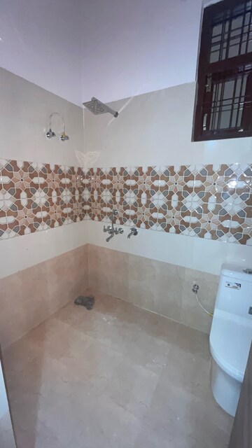 Bathroom in 2 BHK Independent House at Jankipuram – for Rent