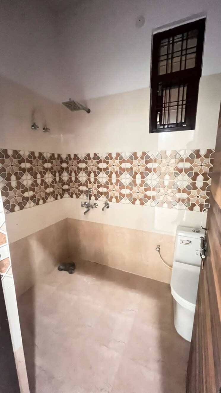 Bathroom, jankipuram 2 Bedroom 1250 Sq.Ft. Independent House In Jankipuram Lucknow 9243810