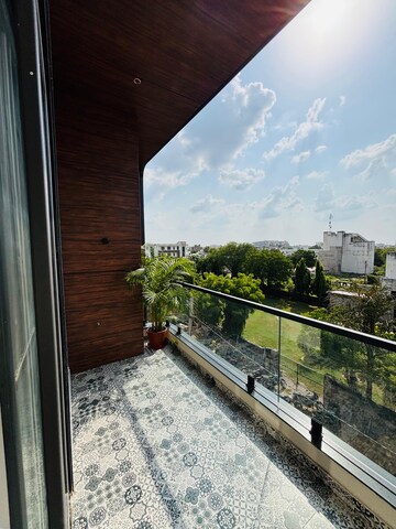 Balcony in 4 BHK Villa at Mansarovar – for Sale
