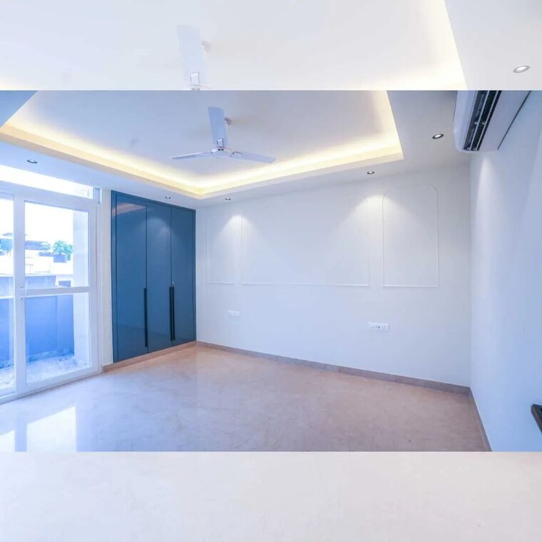 Room, saket 3 Bedroom 200 Sq.Yd. Independent House In Saket Delhi 9243832