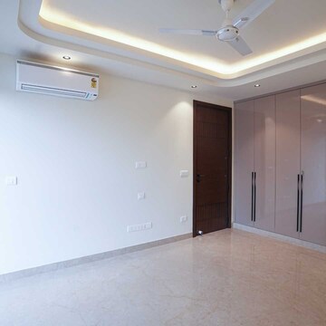 Room in 3 BHK Independent House at Saket – for Sale