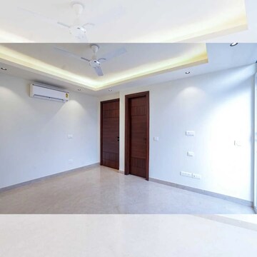 Room in 3 BHK Independent House at Saket – for Sale