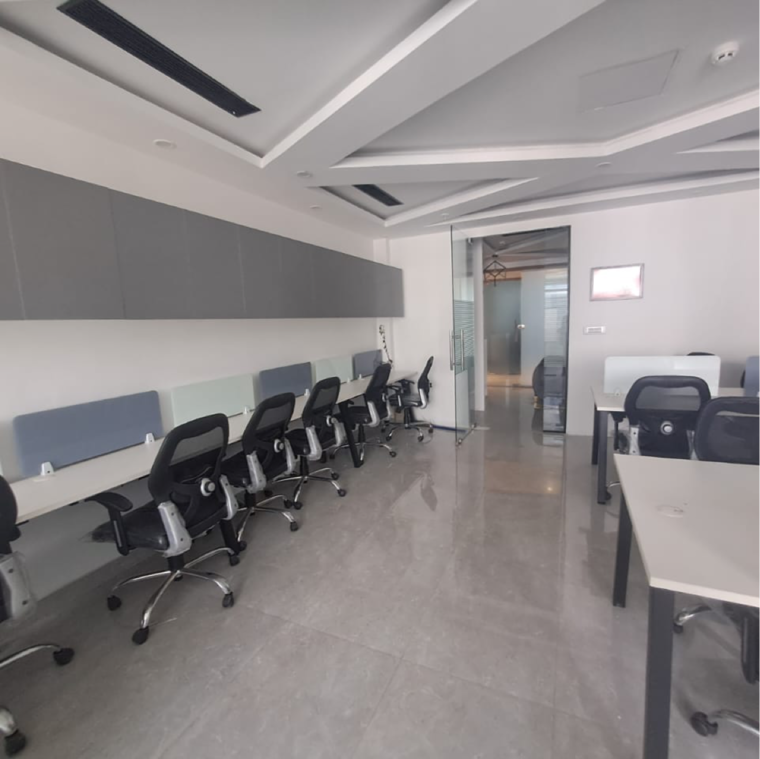  Parking, urbtech-trade-centre Commercial Office Space 10000 Sq.Ft. In Sector 132 Noida 9243847