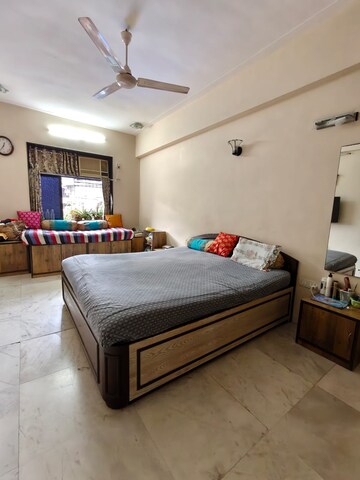Bedroom in 1.5 BHK Apartment at Kakad Estate Worli, Worli – for Rent