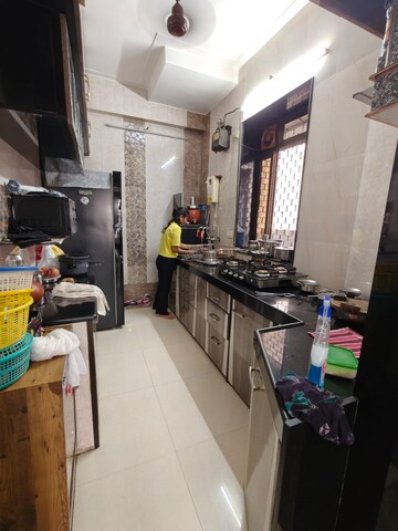Kitchen in 1.5 BHK Apartment at Kakad Estate Worli, Worli – for Rent