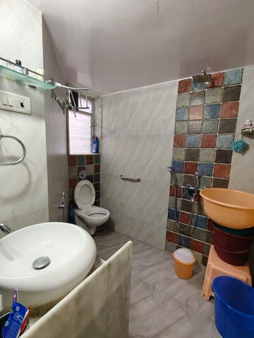 Bathroom in 1.5 BHK Apartment at Kakad Estate Worli, Worli – for Rent