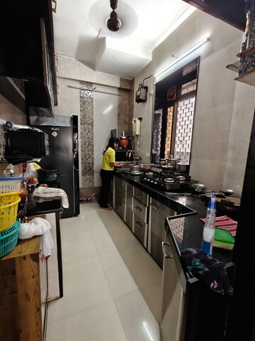 Kitchen in 1.5 BHK Apartment at Kakad Estate Worli, Worli – for Rent