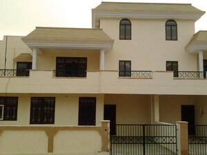 6+ BHK Independent House For Sale in Greater Kailash I
