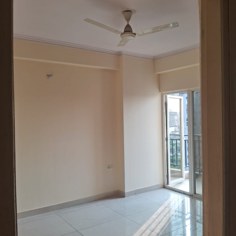 Room, amrapali-golf-homes 2 Bedroom 1100 Sq.Ft. Apartment In Sector 4 Greater Noida Greater Noida 9243901