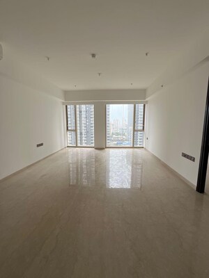 Room in 3 BHK Apartment at Lodha The Park, Worli – for Rent