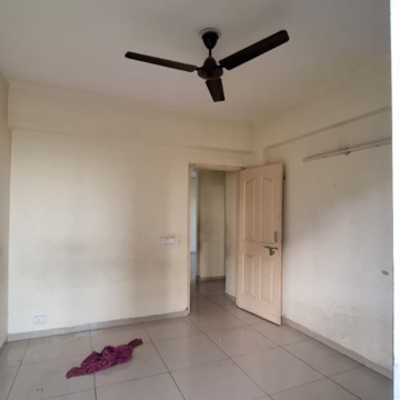 Room in 3 BHK Apartment at Wave Dream Homes, Ram Nagar – for Rent
