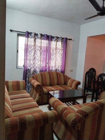 Living Room in 2 BHK Apartment at Mahakali Model Town, Jogeshwari East – for Rent